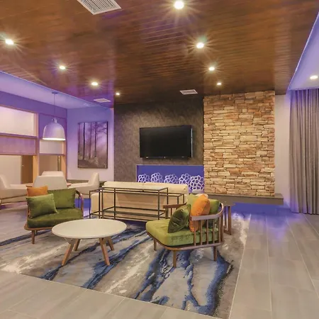 Fairfield Inn & Suites By Marriott Kansas City Shawnee